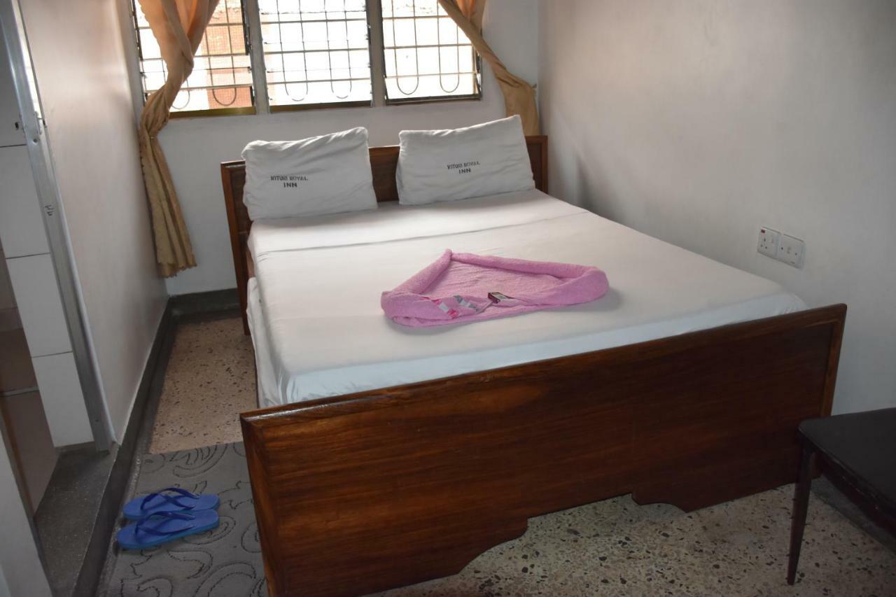 Kituri Royal Annex Bed and Breakfast Dar es Salaam Kamer foto